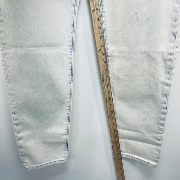 Levi's 501® '81 Women’s Jeans A High Rise Tapered Leg Blue Size 27X31 NEW - Picture 9 of 15